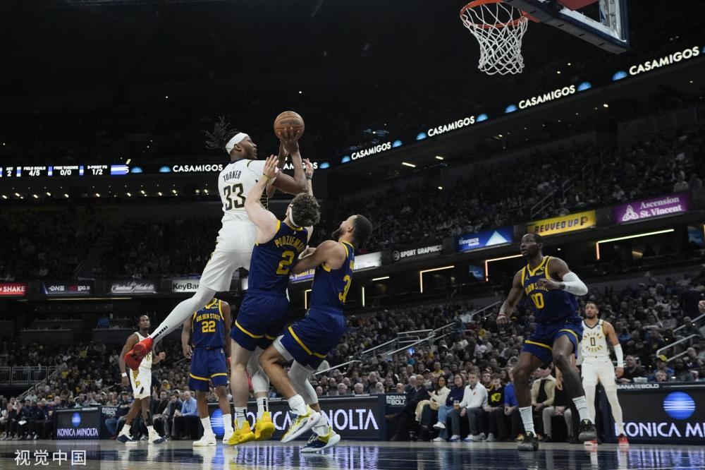 目光再次聚 目光再次聚