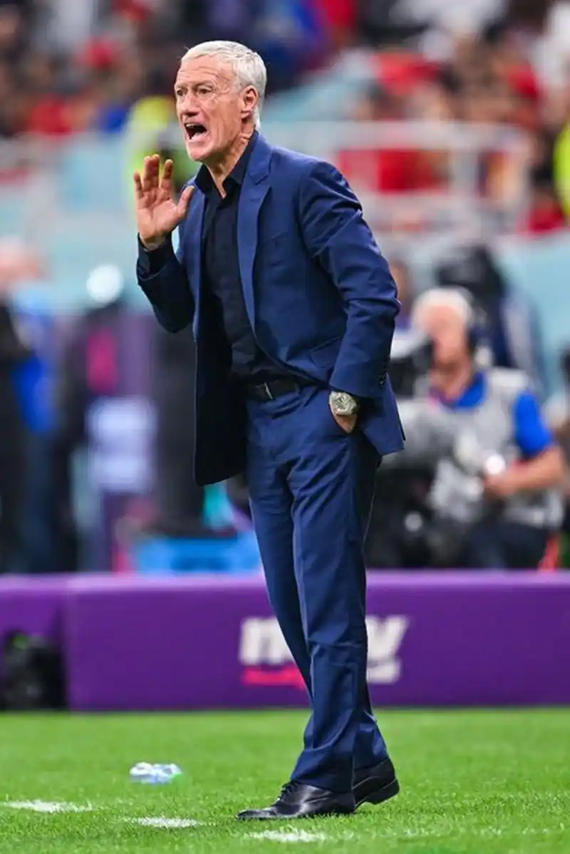 正是因为他 正是因为他