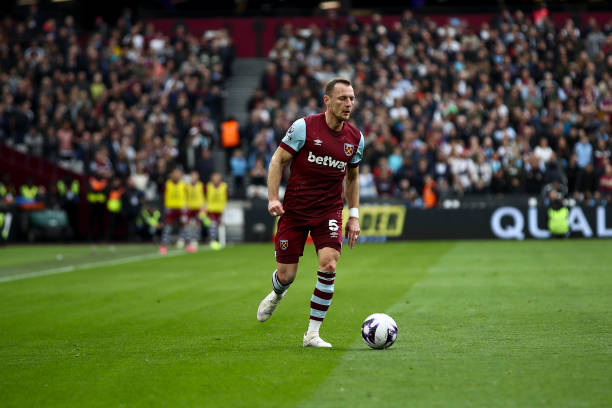 他迅速赢得 他迅速赢得